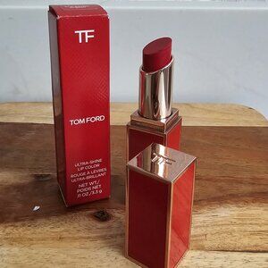 TOM FORD Ultra Shine Lip Color Electric Cherry